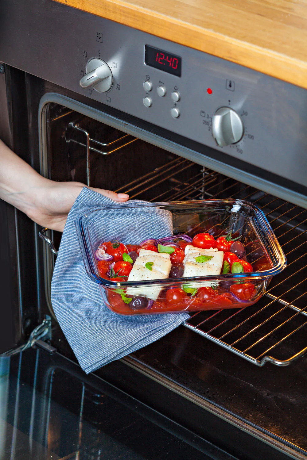 PYREX® Cook & Go Storage Rectangle 1.9L - Image 5